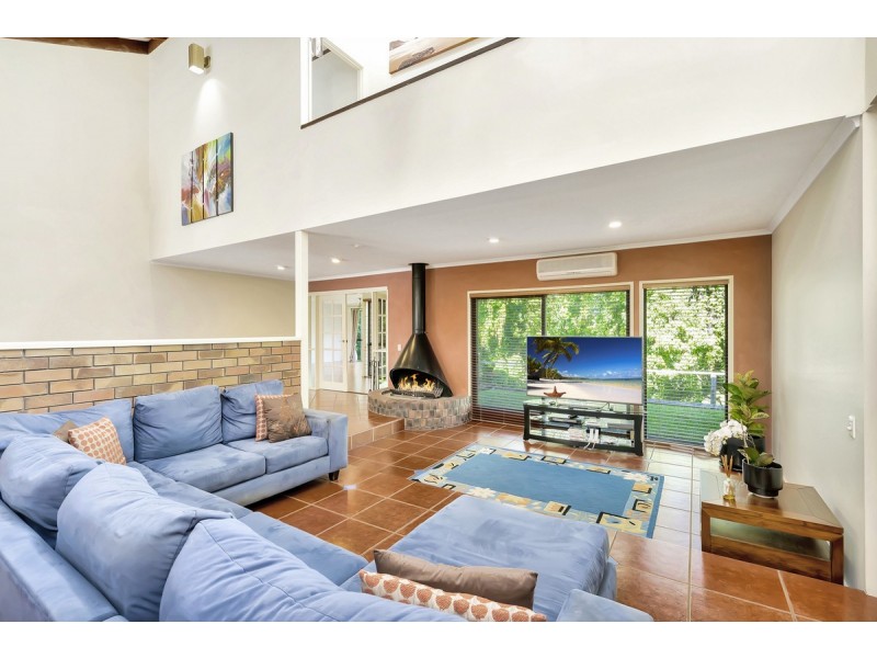 23 Bartlett Avenue, Nerang QLD 4211