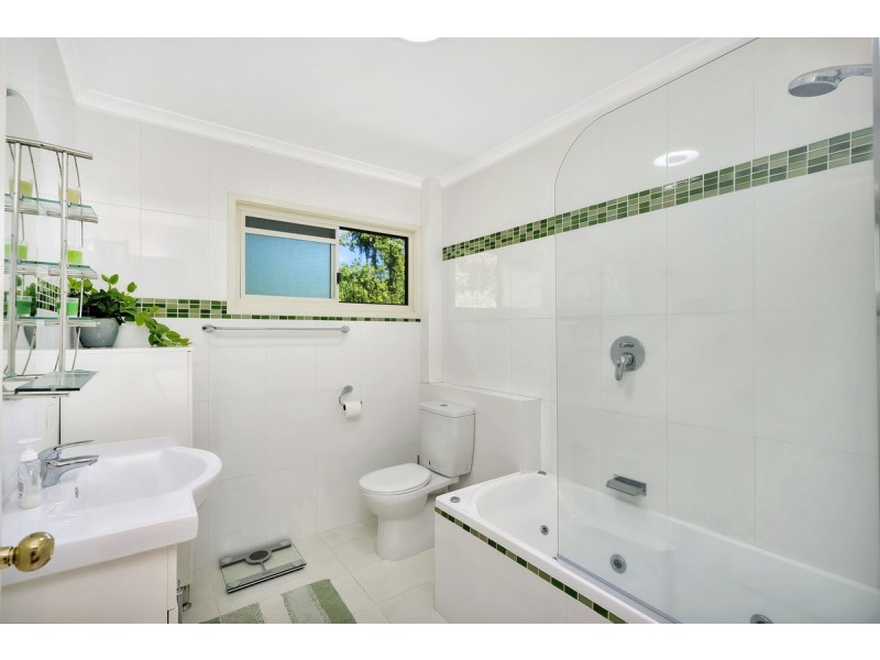 23 Bartlett Avenue, Nerang QLD 4211