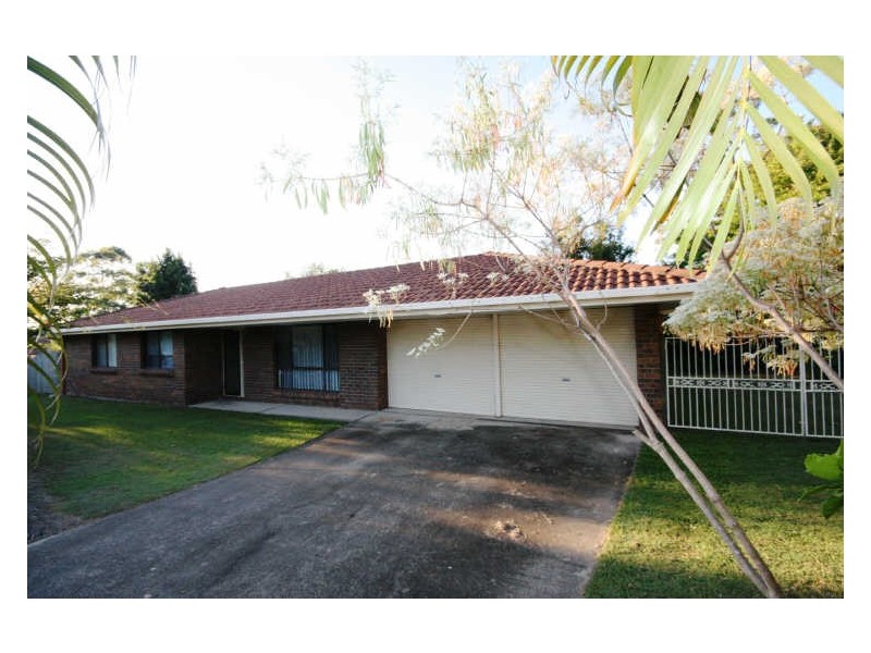 2 Issell Place, Highland Park QLD 4211