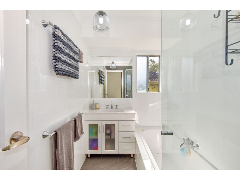 28 Michelmore Road, Carrara QLD 4211