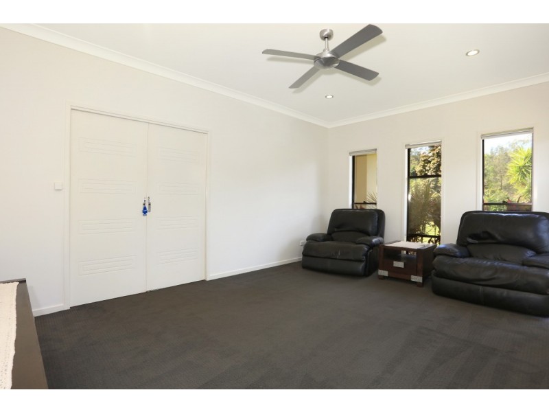 17 Pasture Place, Mount Nathan QLD 4211