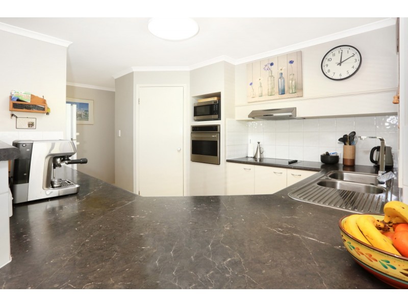 1 Venn Court, Mount Nathan QLD 4211