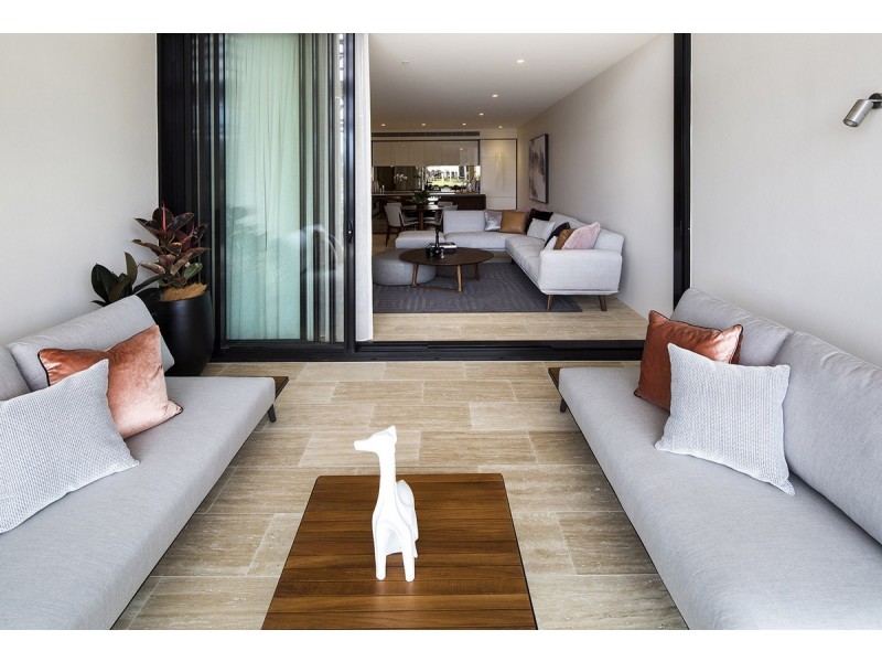 301/A Ross Street, Benowa QLD 4217