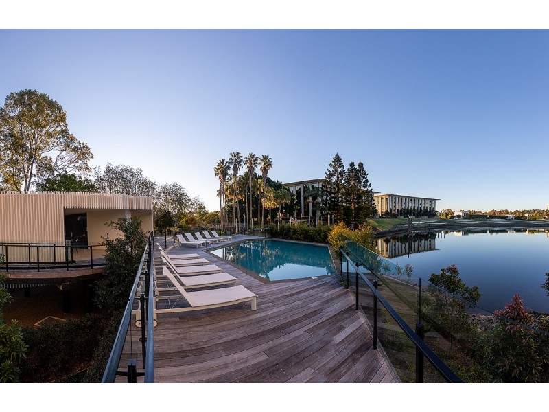 301/A Ross Street, Benowa QLD 4217