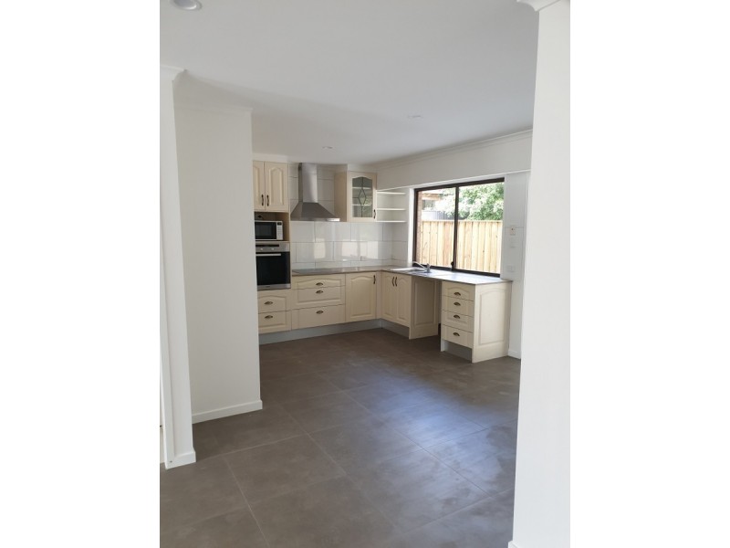 1/5 Gumbeel Court, Highland Park QLD 4211