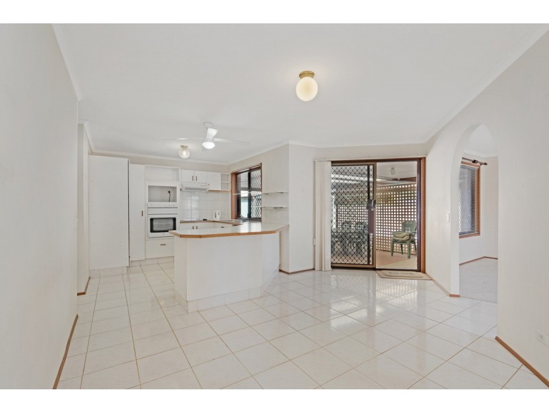 68 Alexander Drive, Highland Park QLD 4211