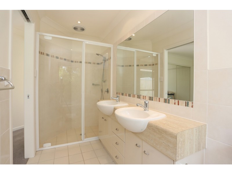 73 Riverwood Drive, Ashmore QLD 4214