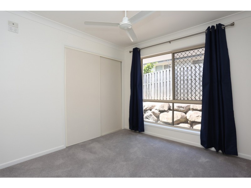 73 Riverwood Drive, Ashmore QLD 4214