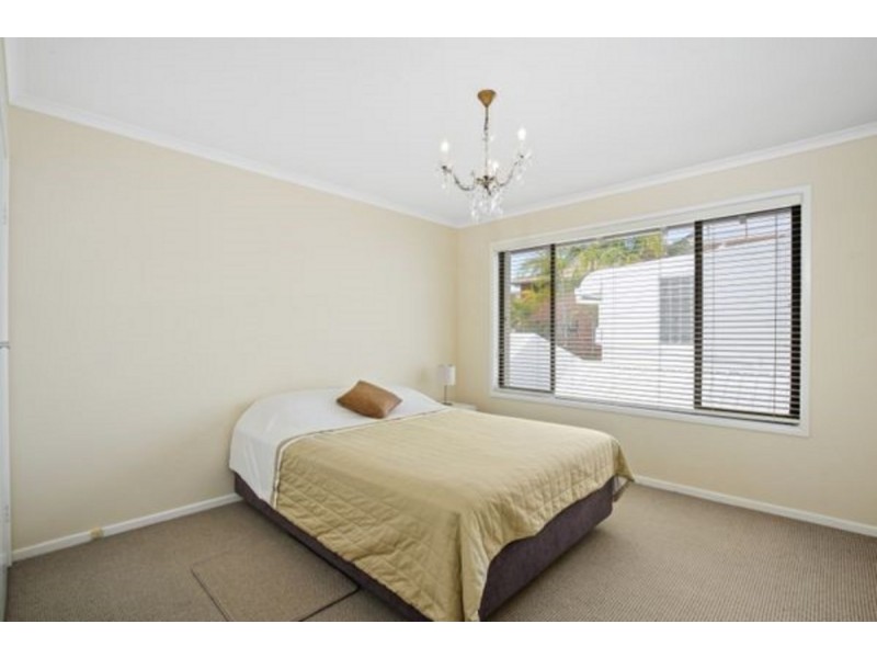 3/35 Armrick Avenue, Broadbeach QLD 4218