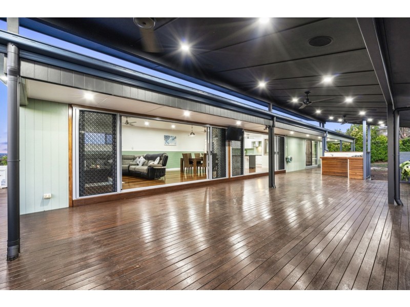 33 Jackaroo Crescent, Gilston QLD 4211