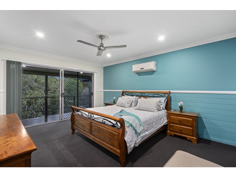 33 Jackaroo Crescent, Gilston QLD 4211