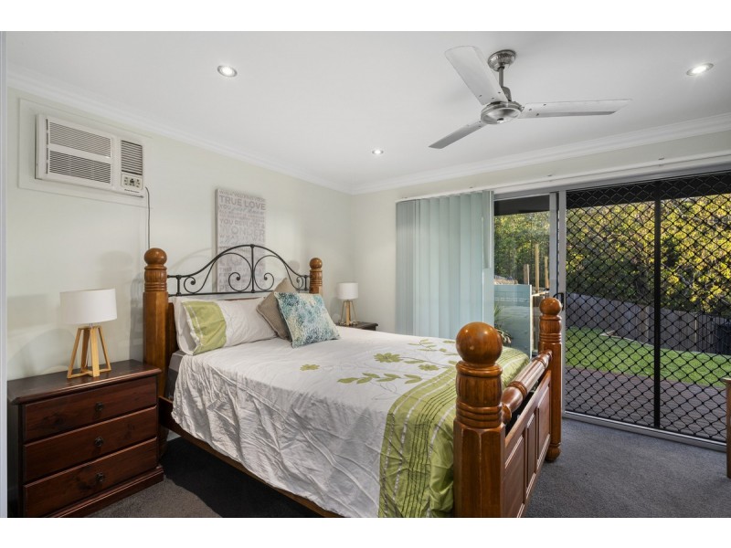 33 Jackaroo Crescent, Gilston QLD 4211