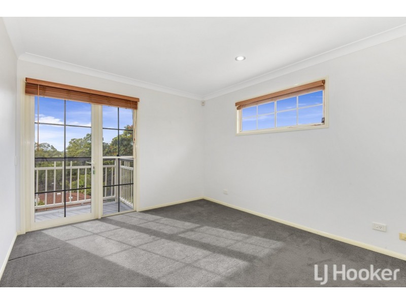 4 Paddington Drive, Carrara QLD 4211