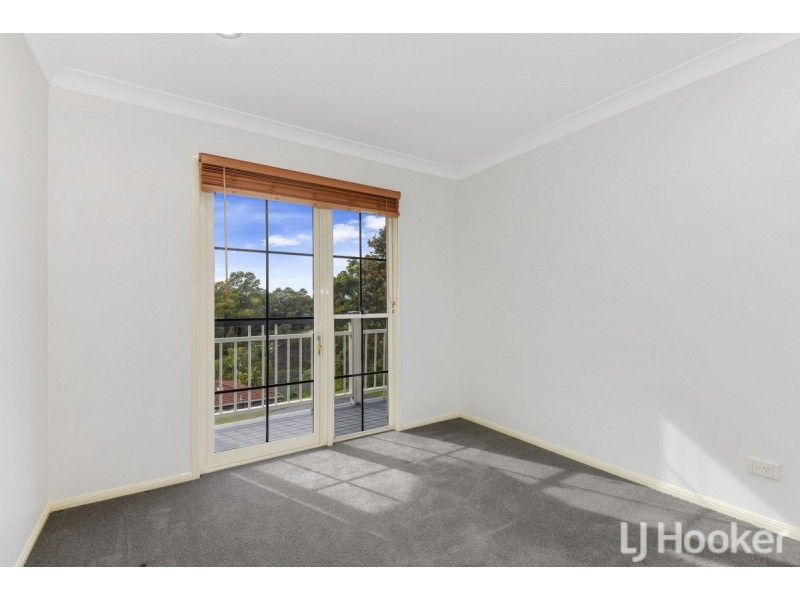 4 Paddington Drive, Carrara QLD 4211