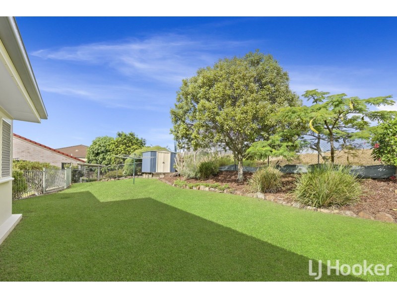 4 Paddington Drive, Carrara QLD 4211