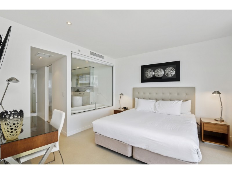 1103/1 Oracle Boulevard, Broadbeach QLD 4218