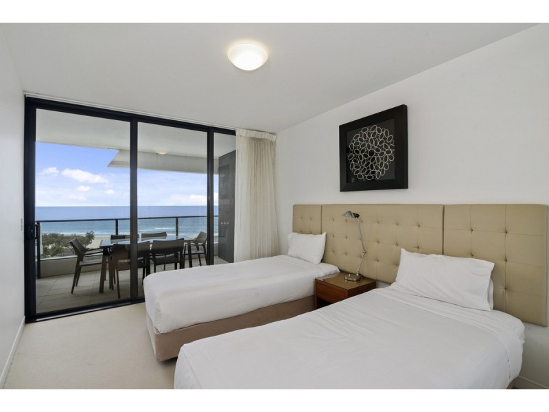 1103/1 Oracle Boulevard, Broadbeach QLD 4218