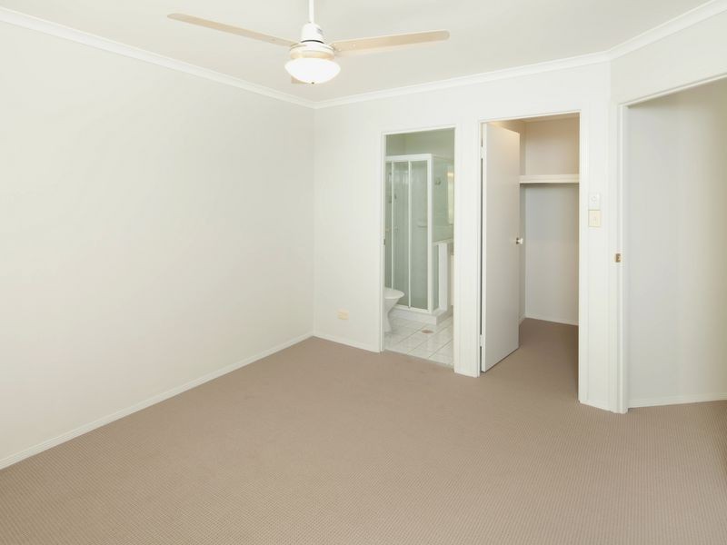 9/102 Alexander Drive, Highland Park QLD 4211