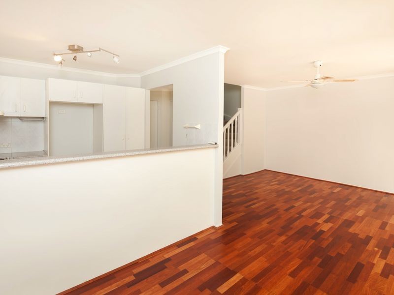 9/102 Alexander Drive, Highland Park QLD 4211