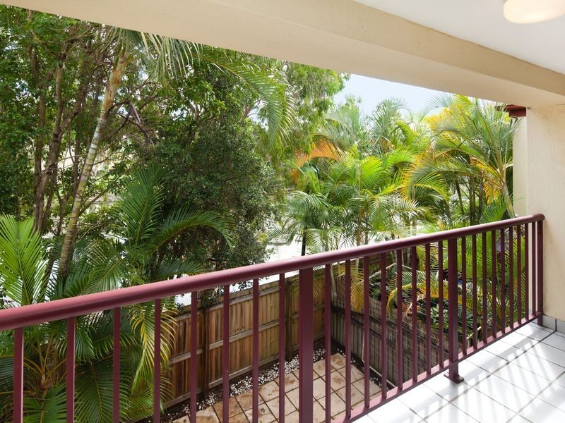 9/102 Alexander Drive, Highland Park QLD 4211
