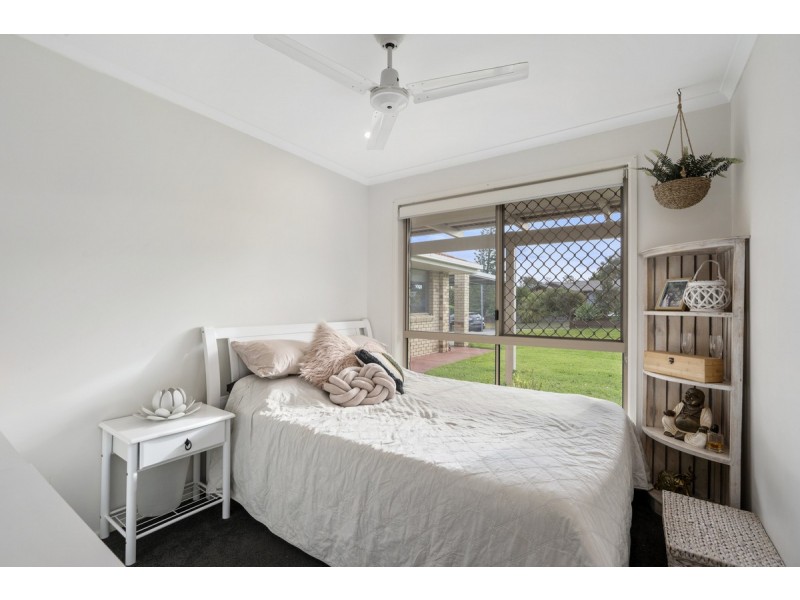 244 Mildura Drive, Helensvale QLD 4212