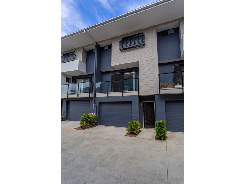 32/10 Riverview Road, Nerang QLD 4211