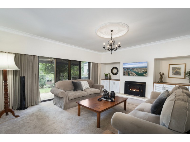 6 Lutana Street, Nerang QLD 4211