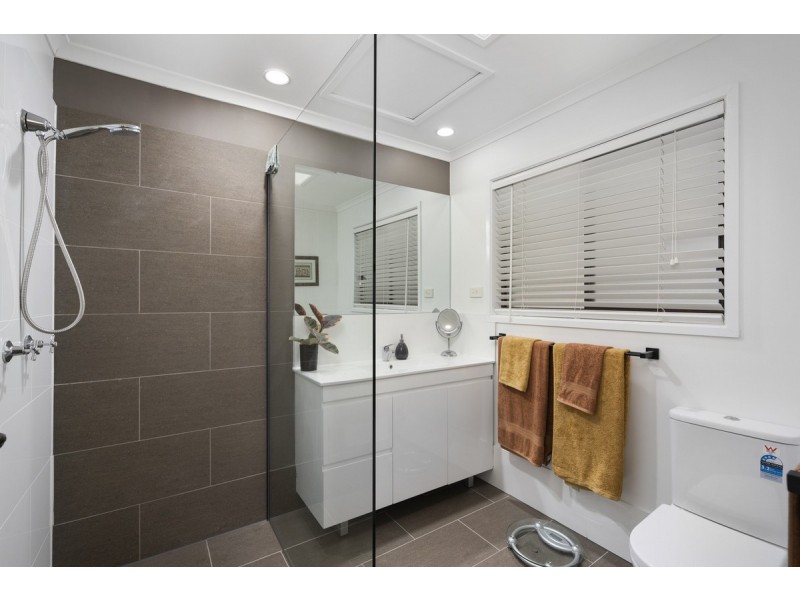 6 Lutana Street, Nerang QLD 4211