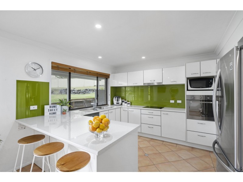 30 Balfour Crescent, Highland Park QLD 4211