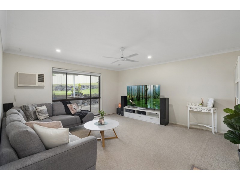 30 Balfour Crescent, Highland Park QLD 4211