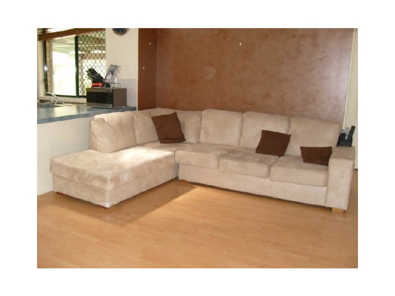 2 Ride Court, Worongary QLD 4213