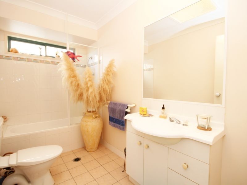 25 Inverness Court, Nerang QLD 4211