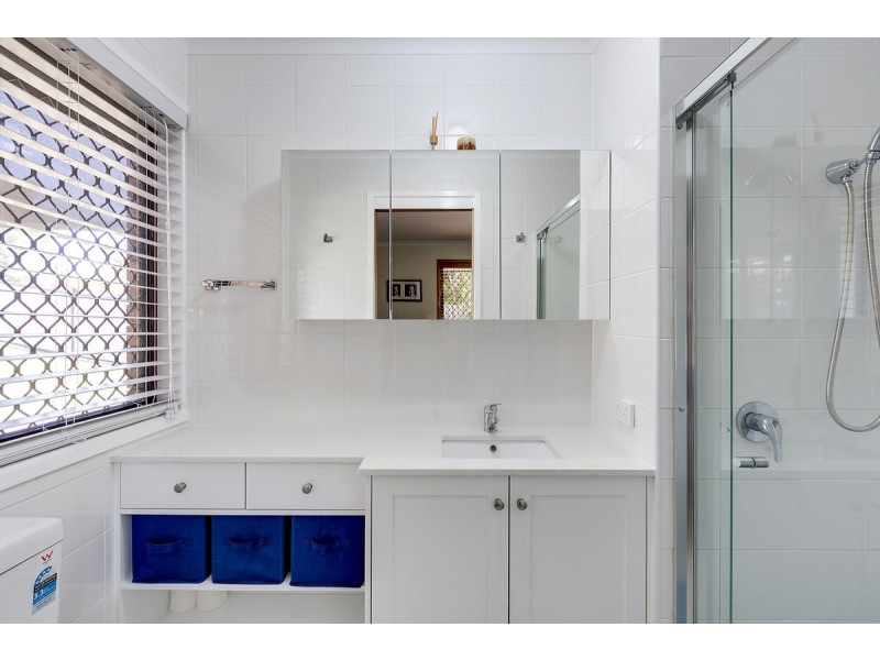 3 Dunsby Drive, Carrara QLD 4211