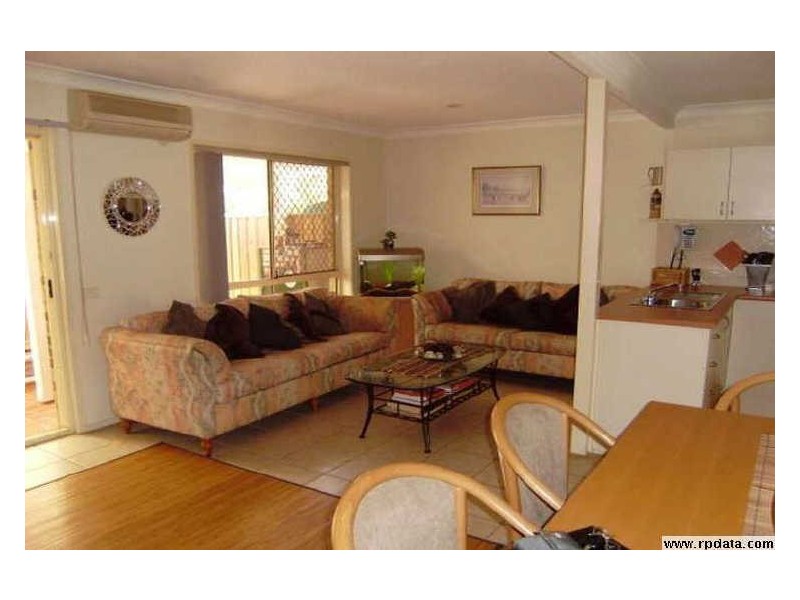 8/107 Cayuga Road, Highland Park QLD 4211