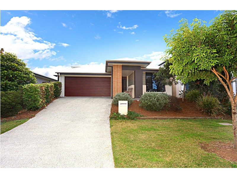 3 Hillstone Crescent, Maudsland QLD 4210
