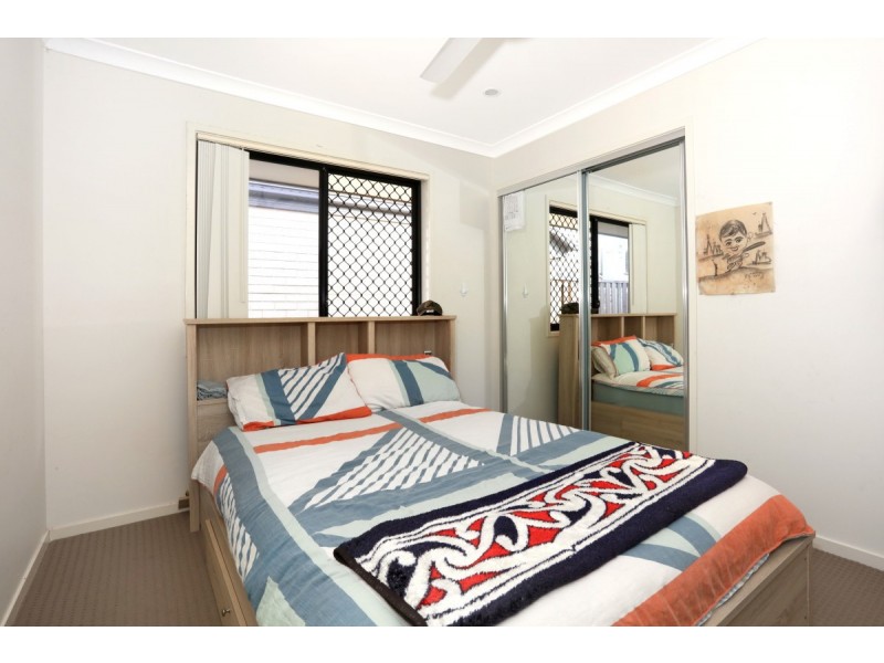 3 Hillstone Crescent, Maudsland QLD 4210