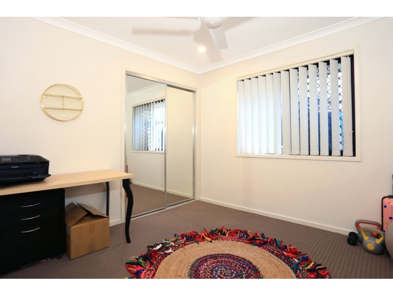 3 Hillstone Crescent, Maudsland QLD 4210