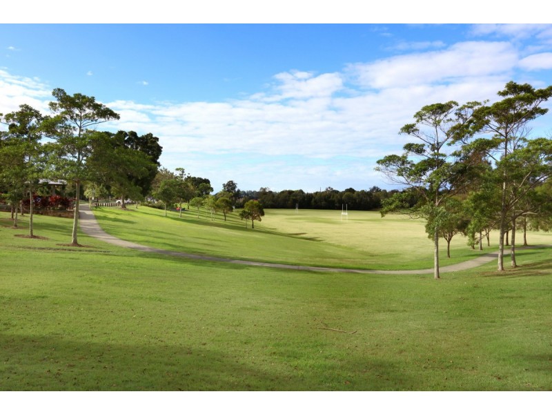 3 Hillstone Crescent, Maudsland QLD 4210