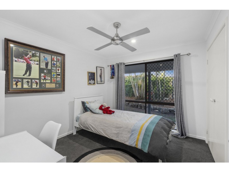 22 Whitian Drive, Carrara QLD 4211