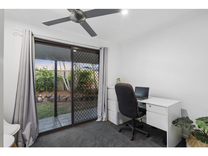 22 Whitian Drive, Carrara QLD 4211