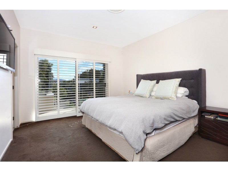 5020a Riverwood Grove, Benowa QLD 4217