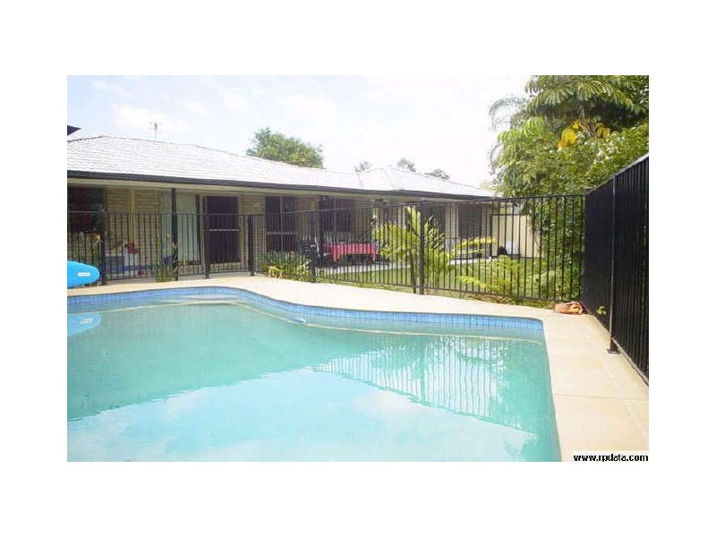 8 Anglo Court, Nerang QLD 4211