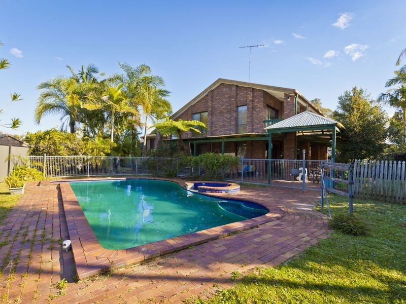 7 Onyx Court, Carrara QLD 4211