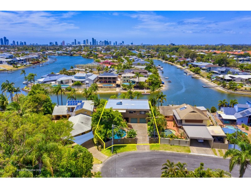 18 Sacha Place, Carrara QLD 4211