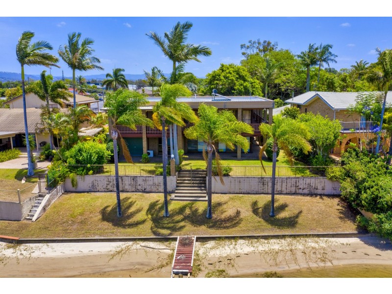 18 Sacha Place, Carrara QLD 4211