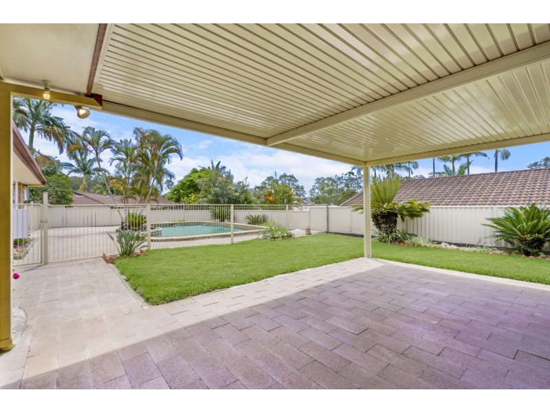 5 Burcott Court, Carrara QLD 4211