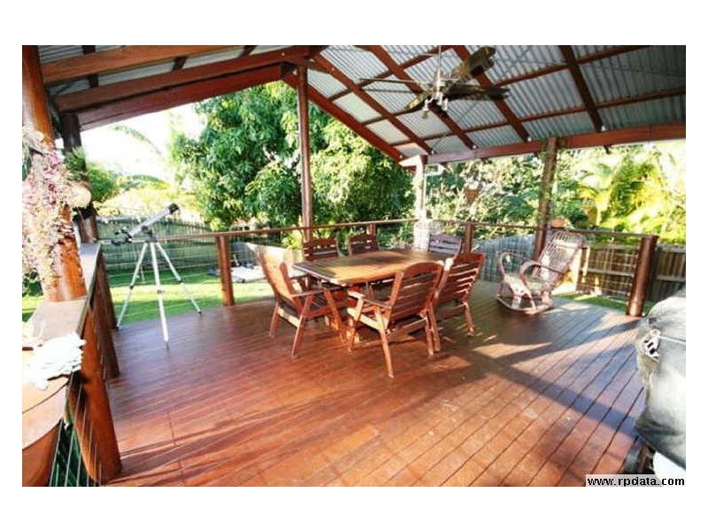 169 Alexander Drive, Highland Park QLD 4211