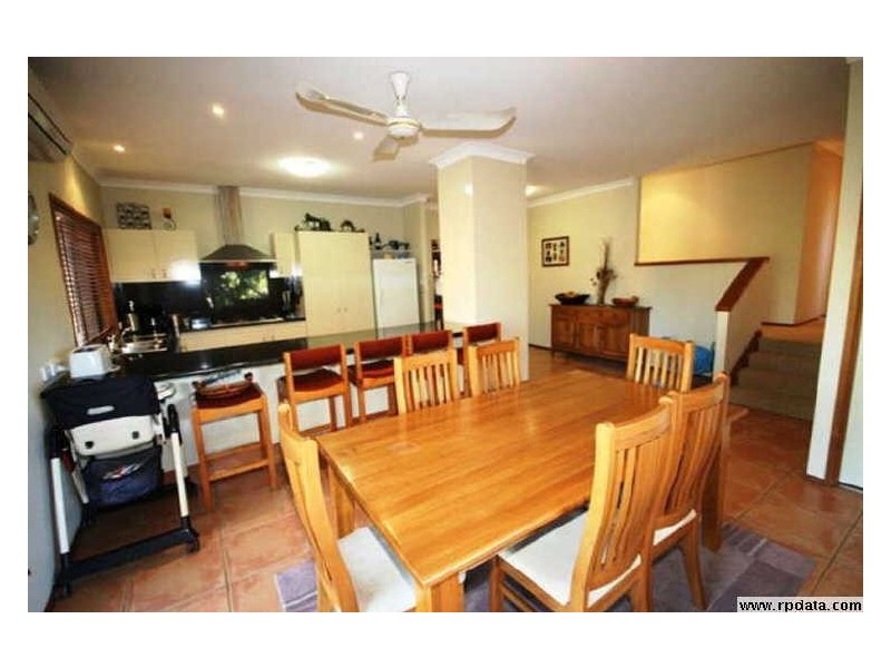 169 Alexander Drive, Highland Park QLD 4211