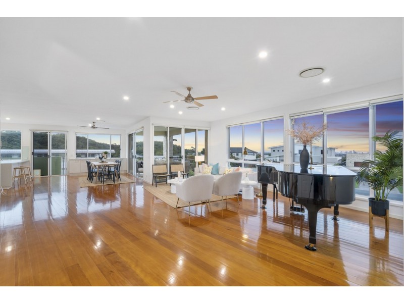 31 Southern Skies Avenue, Reedy Creek QLD 4227