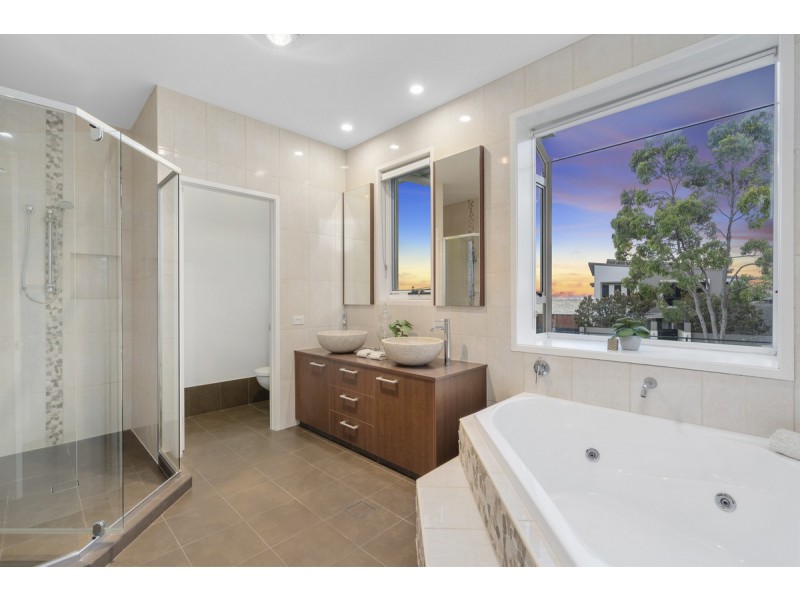 31 Southern Skies Avenue, Reedy Creek QLD 4227